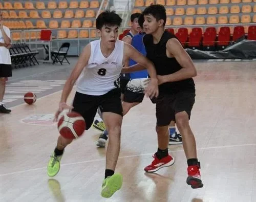 Gerardo Abinadí Moreno, originario de San Andrés Tuxtla representará a México en torneo internacional de basquetbol