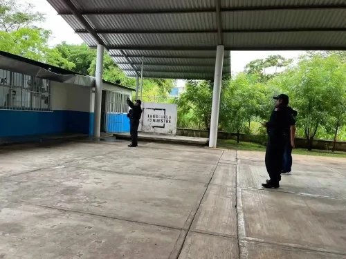 Vandalizan e intentan robar en jardín de niños de San Andrés Tuxtla; padres y docentes exigen mayor seguridad
