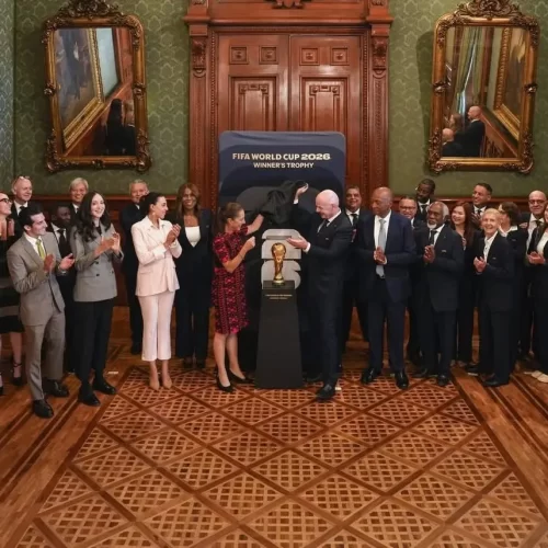 Sheinbaum recibe a presidente de la FIFA previo al arranque del Mundial 2026
