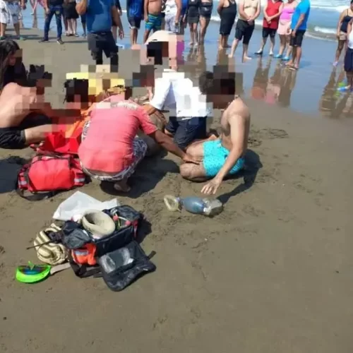 Joven xalapeño muere ahogado en playa de Actopan
