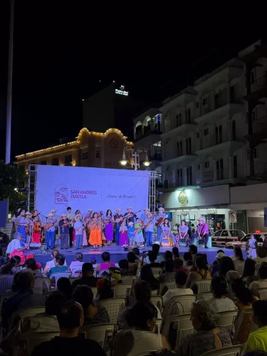 Música y tradición fortalecen la identidad sanandrescana en los Viernes Culturales
