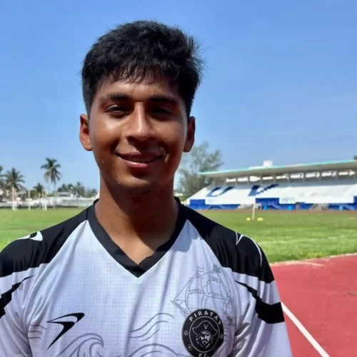 Destaca mediocampista Gabriel López, avance de Piratas FC en la pretemporada