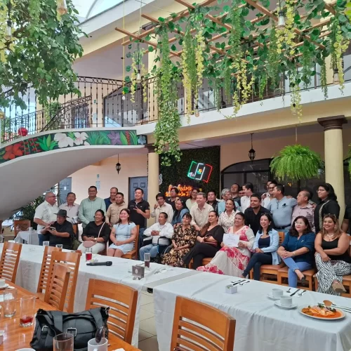 Rafa Fararoni celebra con periodistas el Día de la Libertad de Expresión en San Andrés Tuxtla