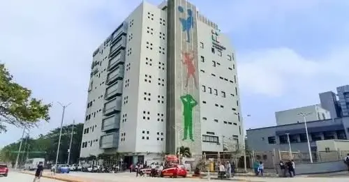 Nahle ordena revisar administración del Hospital Infantil de Veracruz tras quejas por alimentos