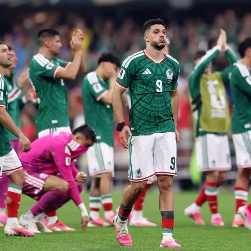México se despide del Mundial tras caer con la frente en alto ante Inglaterra