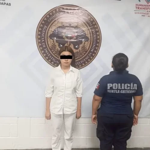 Detienen a estudiante de Medicina por presunto robo de mercancía en tienda de autoservicio