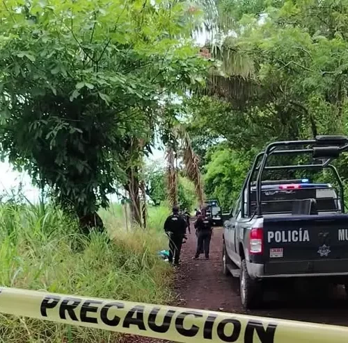 Hallan cuerpo de hombre con huellas de violencia en camino entre Lerdo de Tejada y Ángel R. Cabada