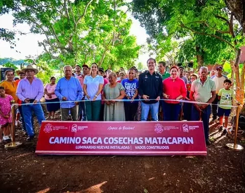 Ayuntamiento inaugura camino saca cosechas entre Calería y Matacapan con obras de calidad