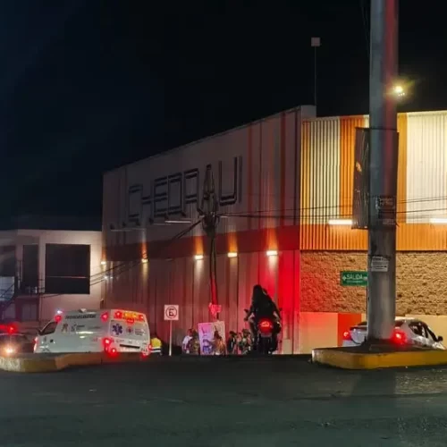Motociclista resulta lesionado en accidente frente a Chedraui de San Andrés Tuxtla