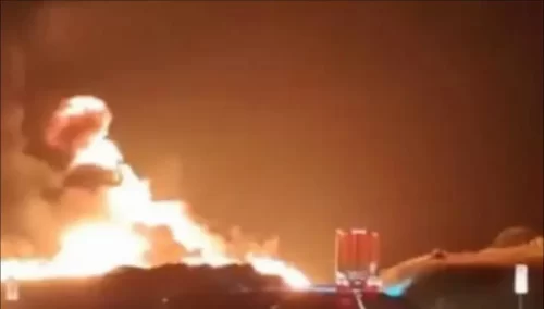 Explota pipa con diésel tras choque en la carretera 57; un muerto y cierre total de la vía