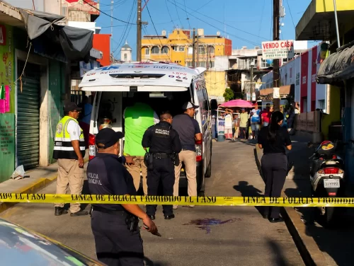 Motociclista resulta lesionado tras derrapar en calles de San Andrés Tuxtla